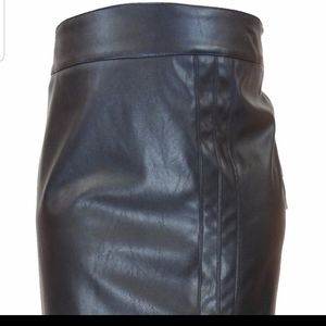 NWT Modamix Faux Leather Pencil Skirt w Slit 22W
